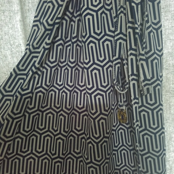 ‼️Sold‼️Dress - Picture 3 of 4